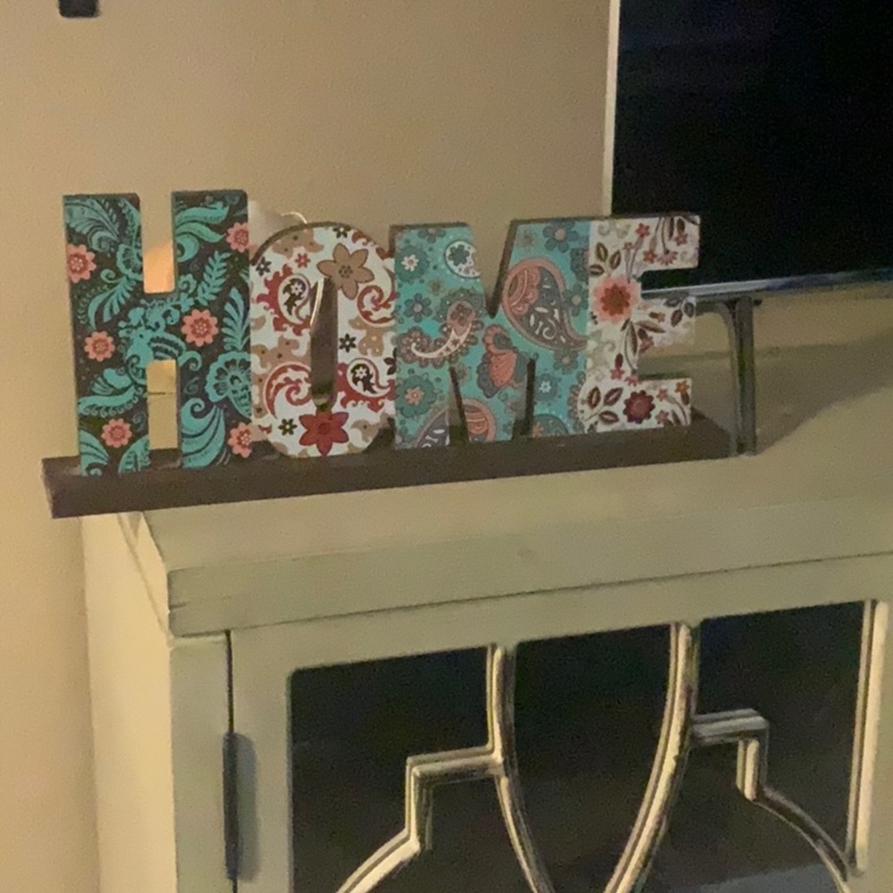 Home decor floral colors